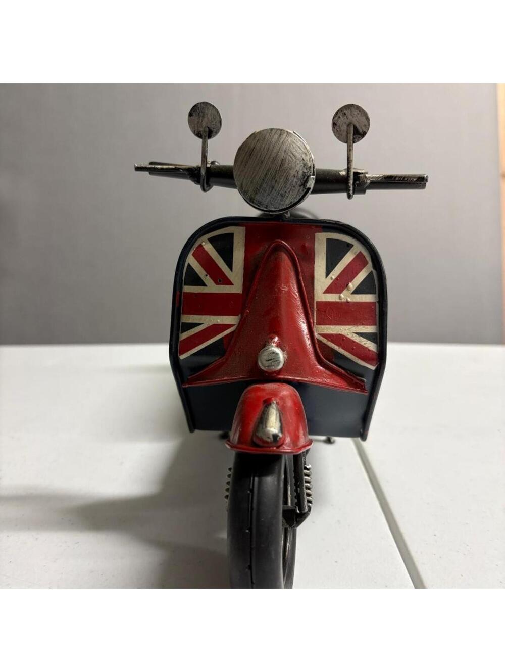 Vintage Metal Vespa Scooter Model Union Jack British Flag Decorative Figurine - Picture 7 of 12